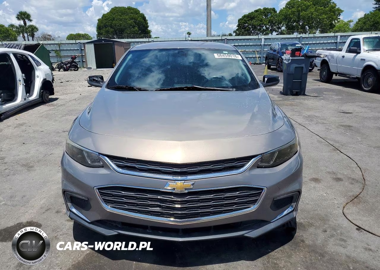 2018 Chevrolet Malibu Lt VIN:1G1ZD5ST9JF174611 - 5