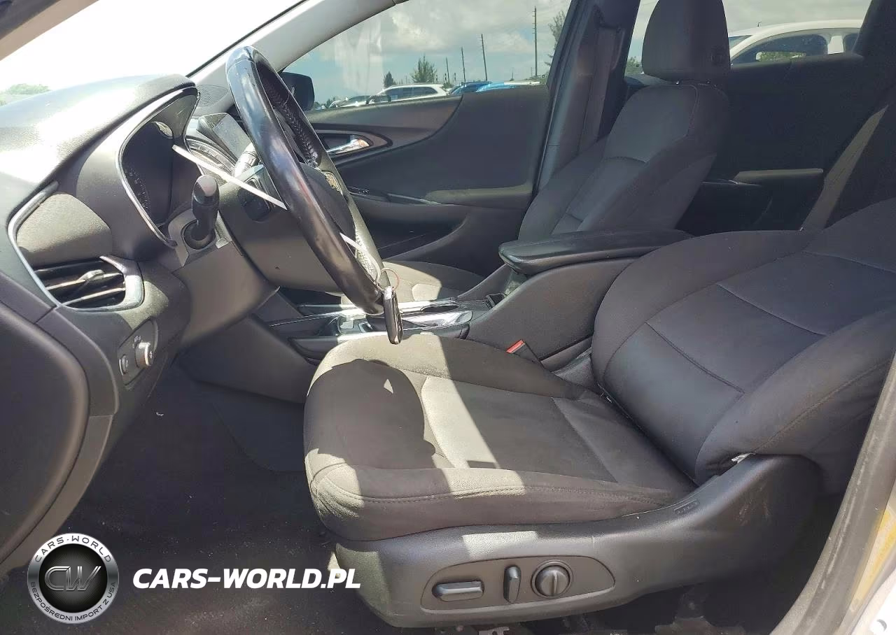 2018 Chevrolet Malibu Lt VIN:1G1ZD5ST9JF174611 - 7