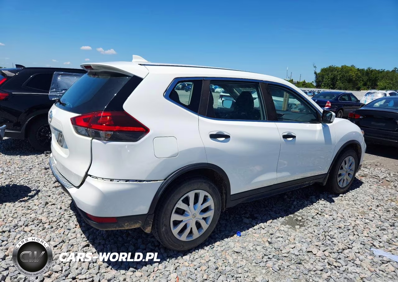 2018 Nissan Rogue S VIN:KNMAT2MT0JP622957 - 3