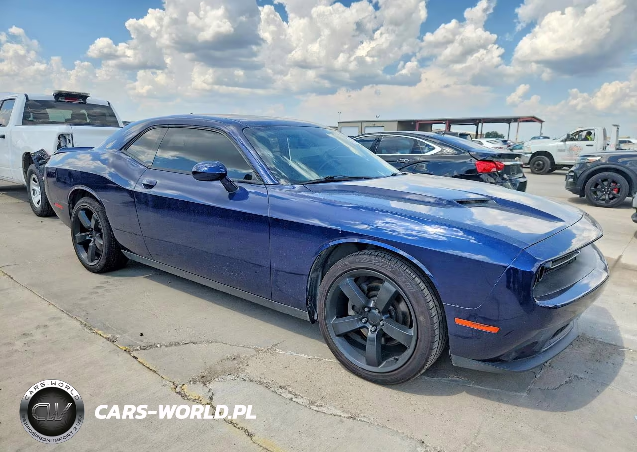 2015 Dodge Challenger Sxt Plus VIN:2C3CDZBG2FH835140 - 4