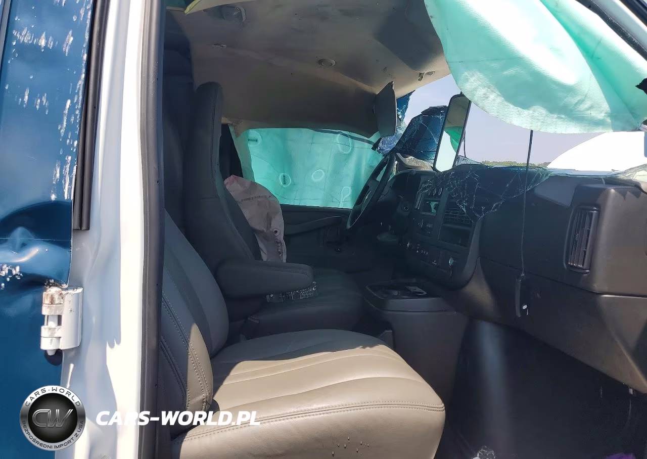 2025 Chevrolet Express G3500 VIN:1GCZGHF7XS1105017 - 7
