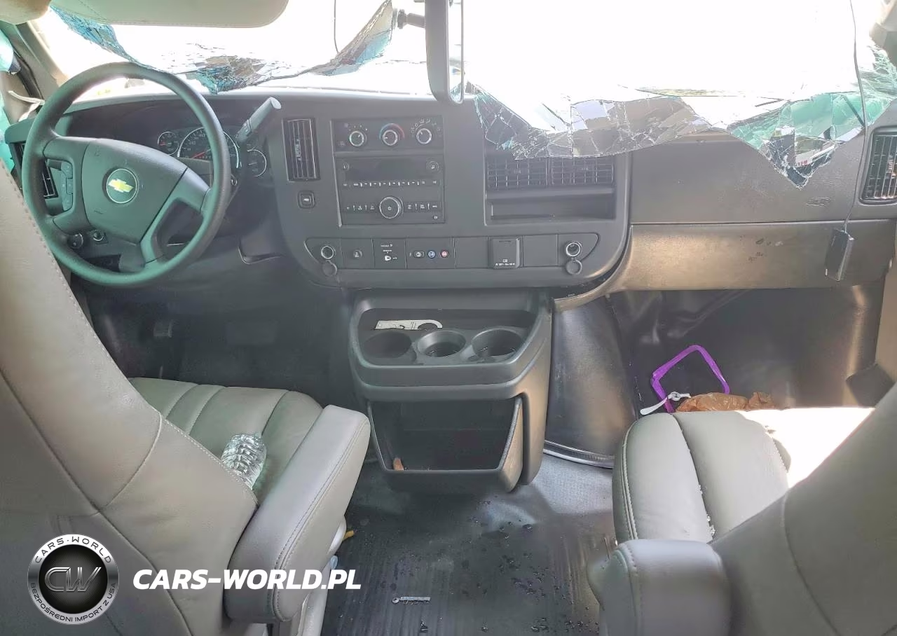 2025 Chevrolet Express G3500 VIN:1GCZGHF7XS1105017 - 8