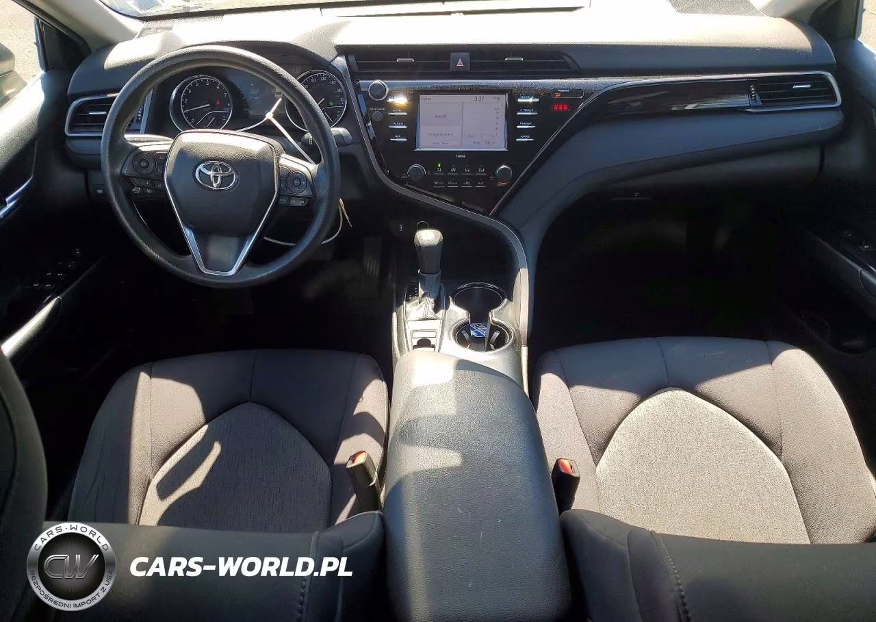2020 Toyota Camry Le VIN:4T1C11BK2LU001903 - 8