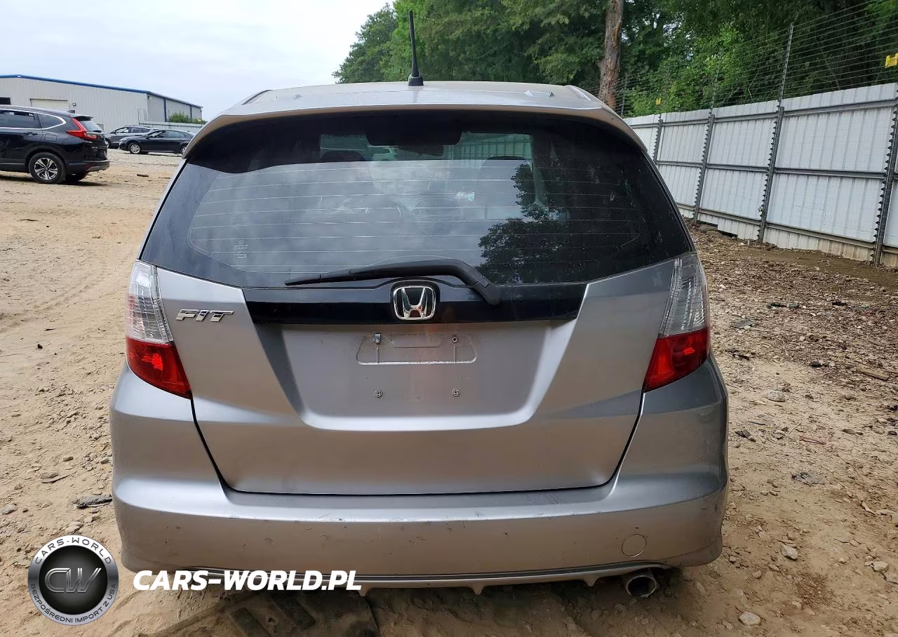 2010 Honda Fit Sport VIN:JHMGE8H43AC007142 - 6
