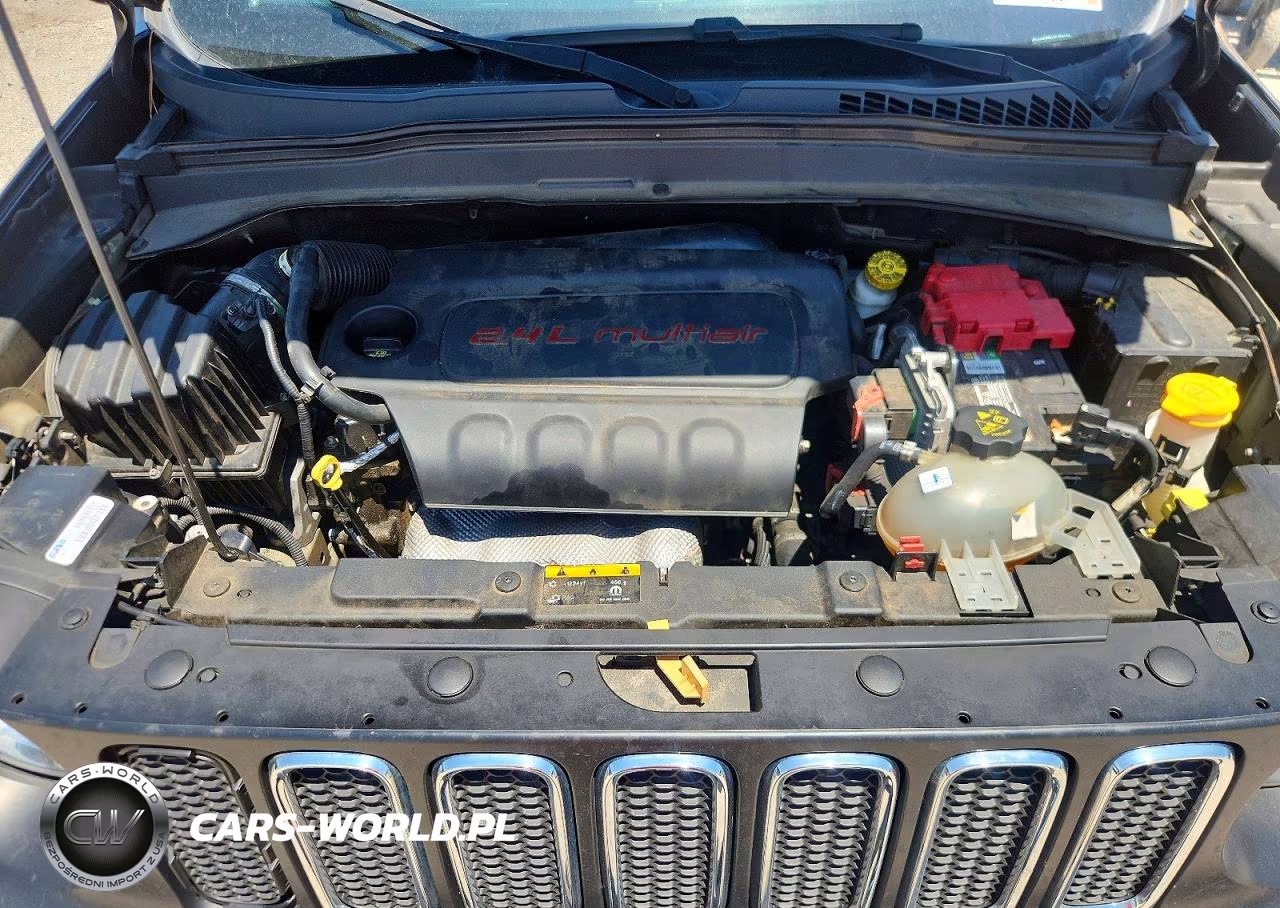 2018 Jeep Renegade Latitude VIN:ZACCJABB1JPJ40159 - 12