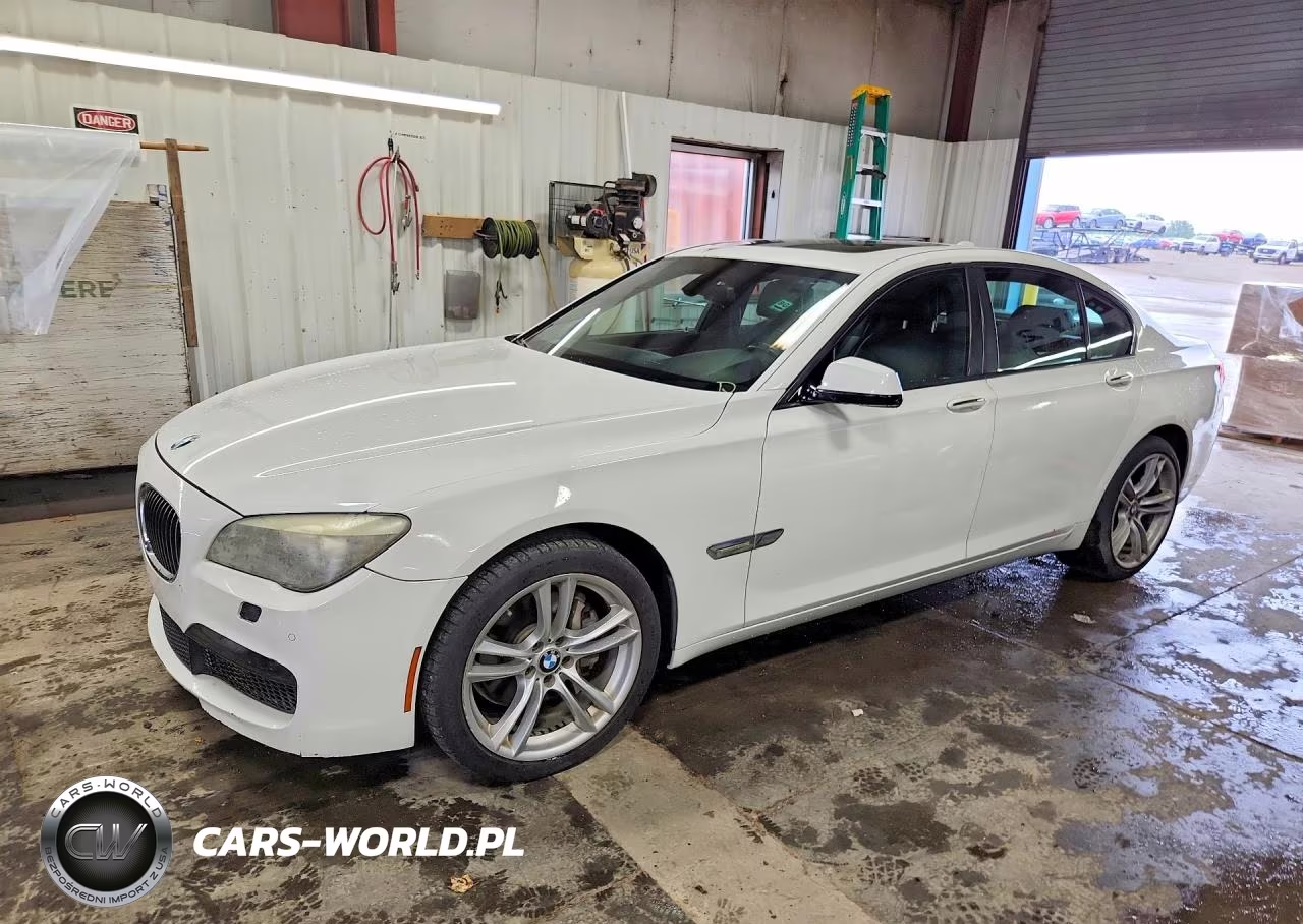 2012 BMW 740 I