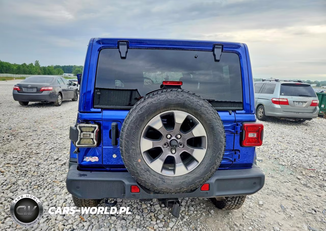 2018 Jeep Wrangler Unlimited Sahara VIN:1C4HJXEGXJW213745 - 6