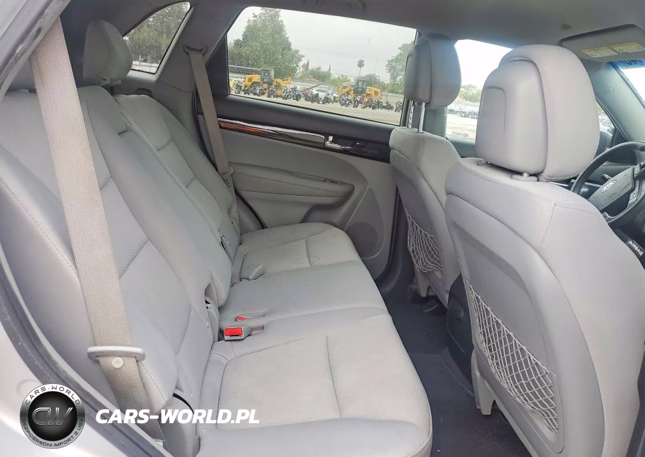 2013 Kia Sorento Lx VIN:5XYKT3A64DG313301 - 11
