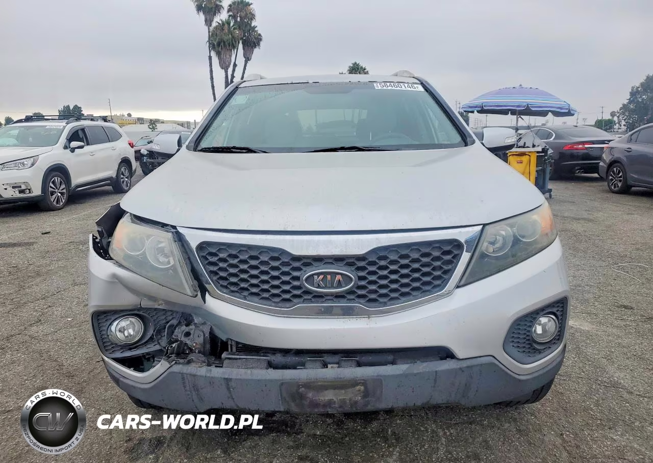 2013 Kia Sorento Lx VIN:5XYKT3A64DG313301 - 5