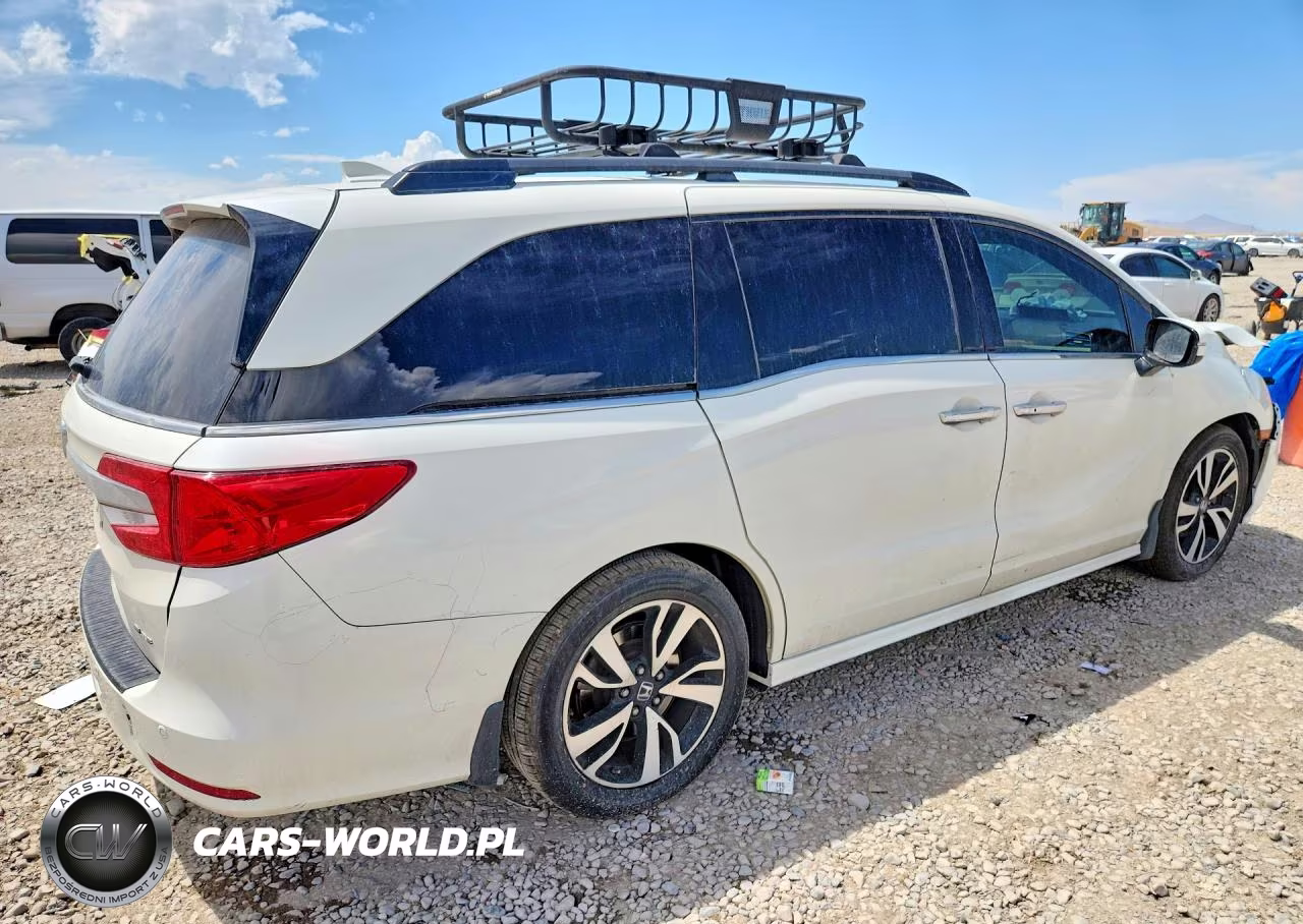 2019 Honda Odyssey Elite VIN:5FNRL6H98KB022630 - 3