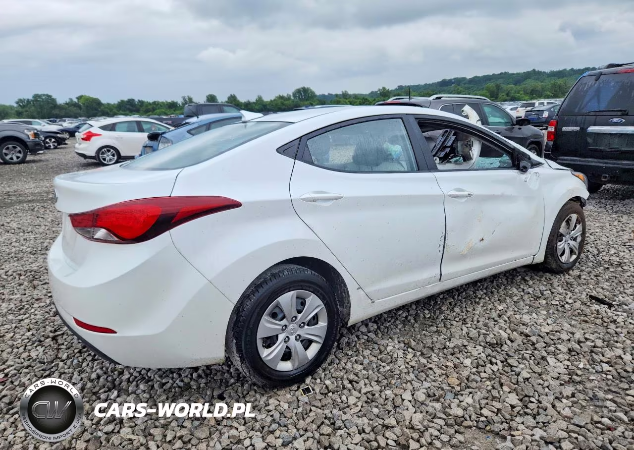 2016 Hyundai Elantra Se VIN:5NPDH4AE3GH754955 - 3