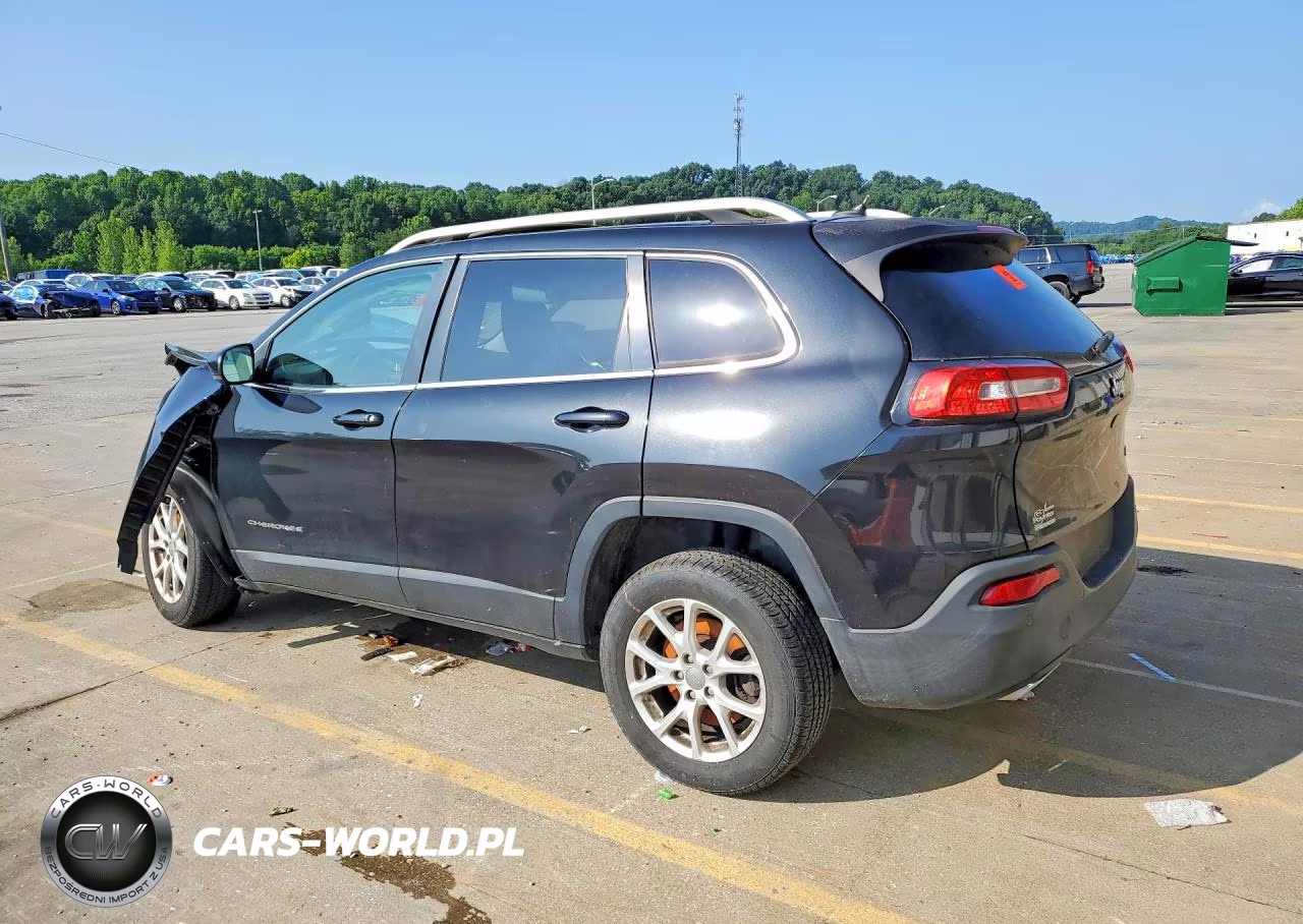 2015 Jeep Cherokee Latitude VIN:1C4PJLCS6FW632341 - 2
