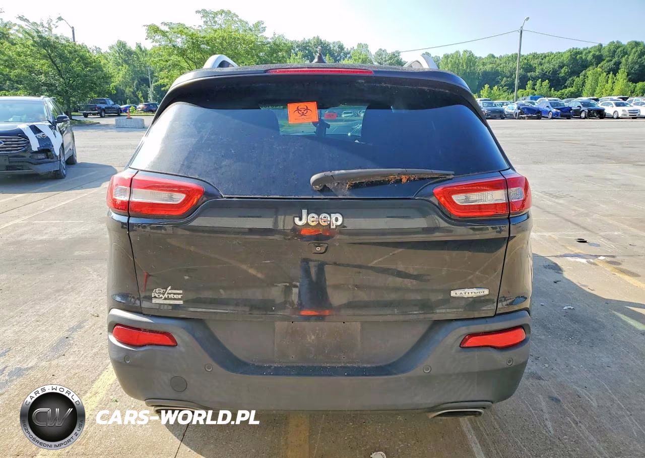 2015 Jeep Cherokee Latitude VIN:1C4PJLCS6FW632341 - 6