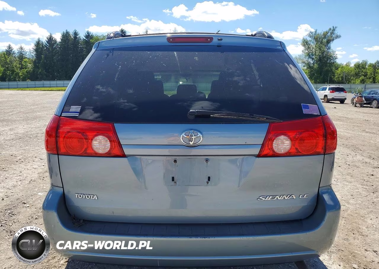 2010 Toyota Sienna Le 8-Passenger VIN:5TDKK4CC9AS305429 - 6