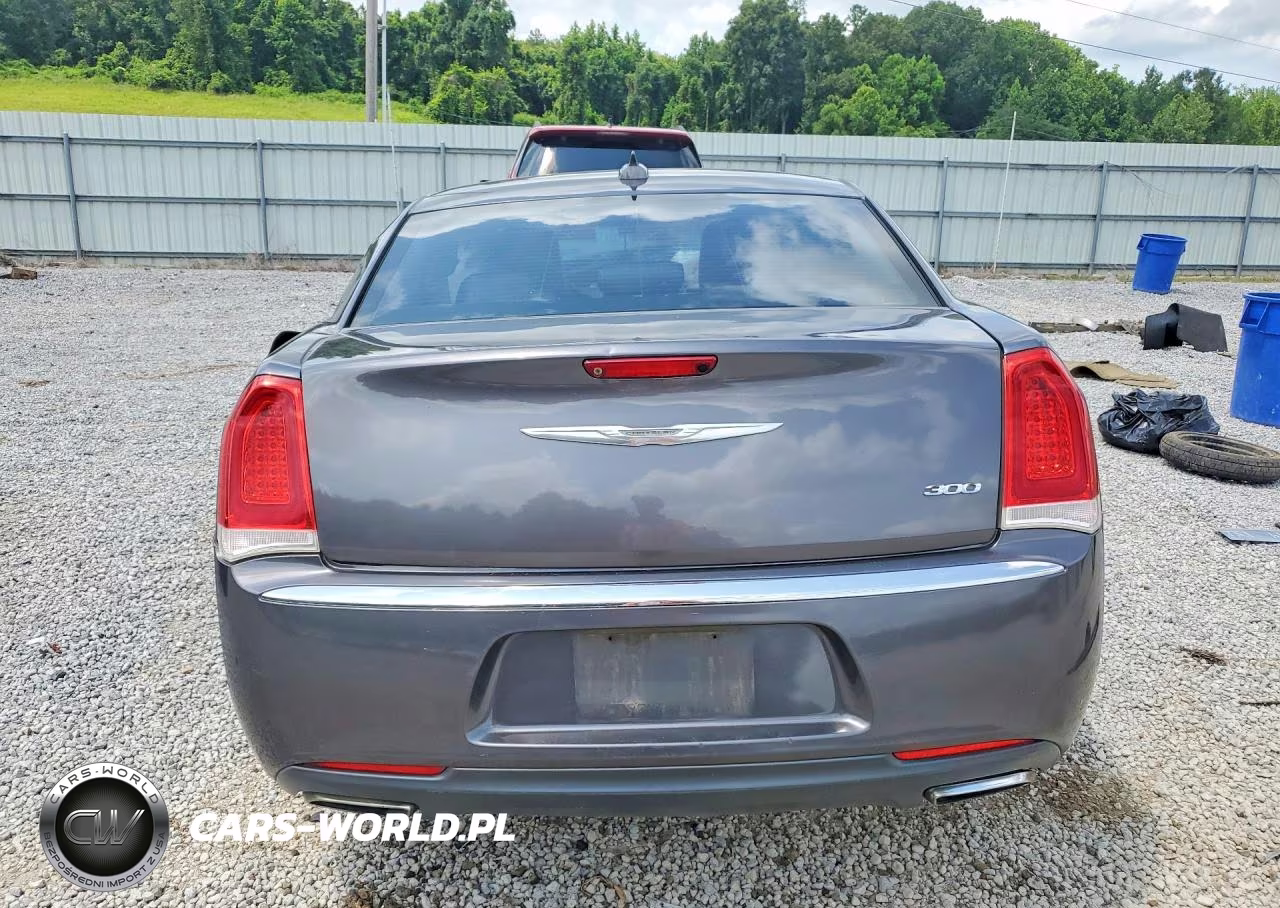 2015 Chrysler 300 Limited VIN:2C3CCAAGXFH828796 - 6