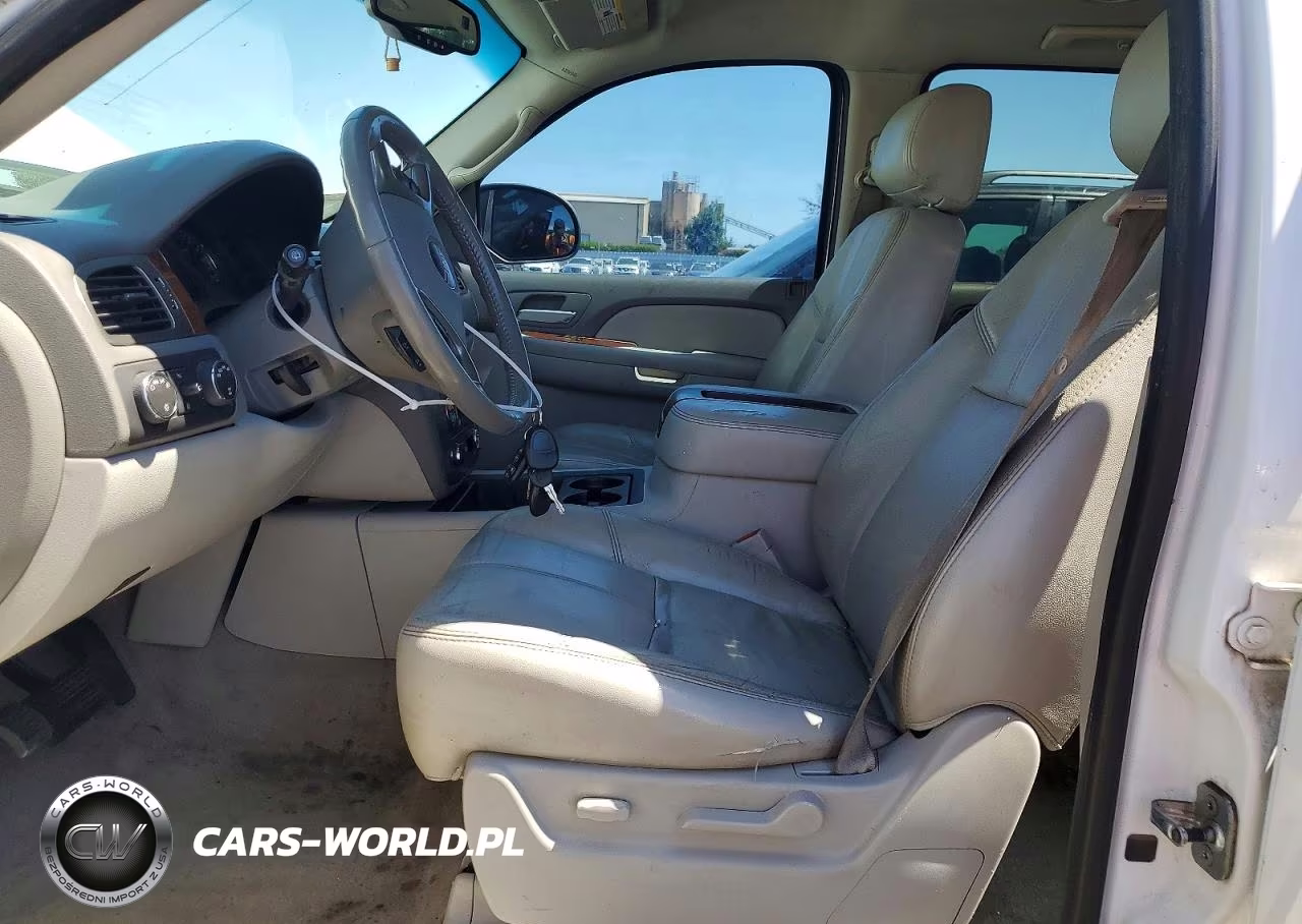 2007 GMC Yukon VIN:1GKFK13087R229882 - 7