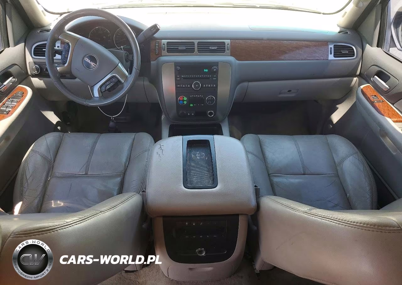 2007 GMC Yukon VIN:1GKFK13087R229882 - 8