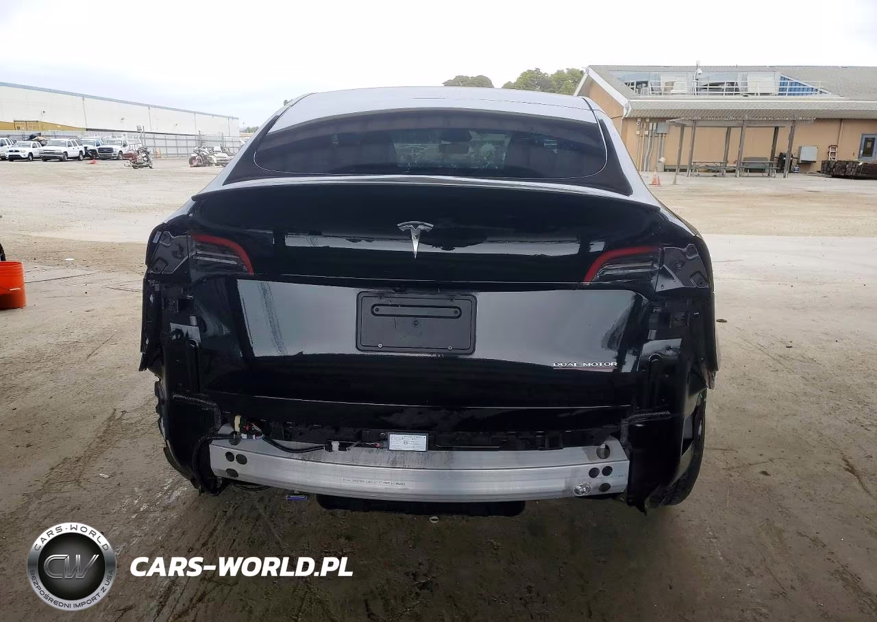 2024 Tesla Model Y VIN:7SAYGDEFXRF022544 - 6