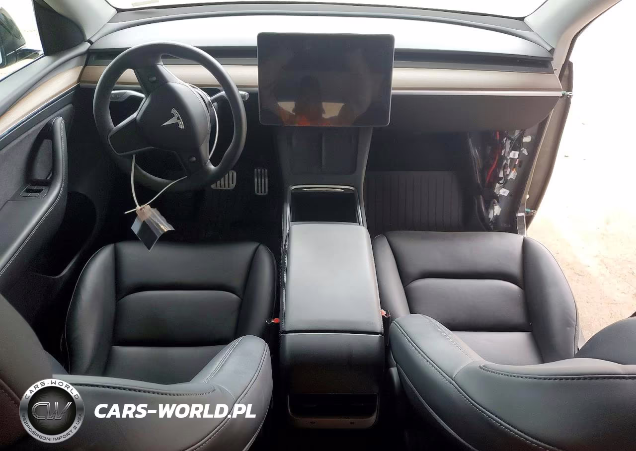 2024 Tesla Model Y VIN:7SAYGDEFXRF022544 - 8