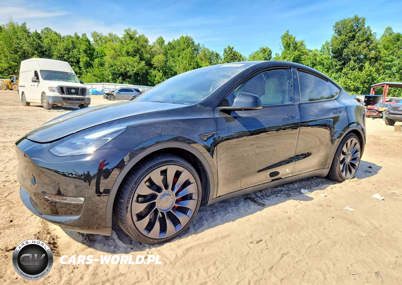 2024 Tesla Model Y – zdjęcie 1 z 12