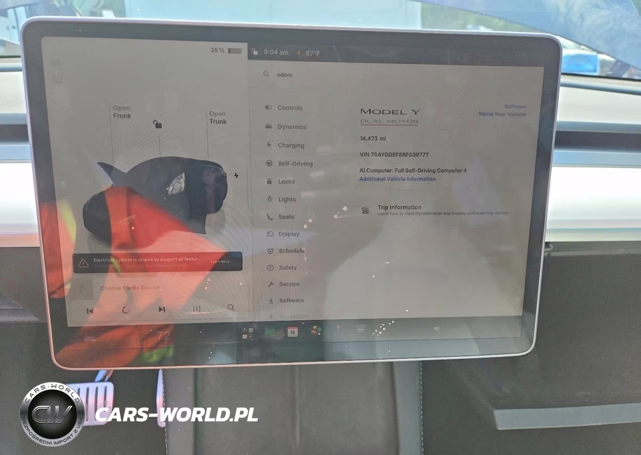 2024 Tesla Model Y VIN:7SAYGDEF8RF039777 - 9