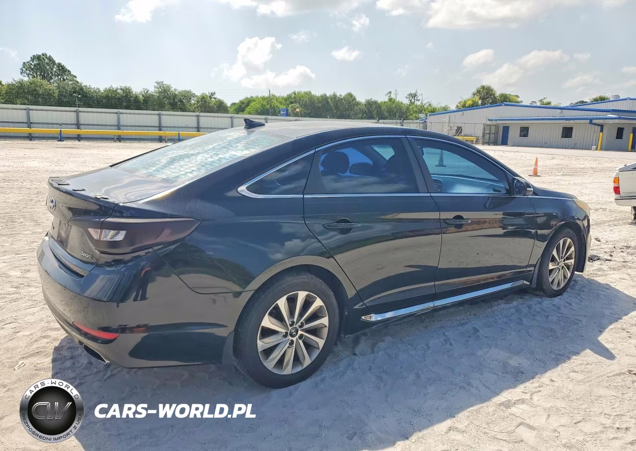 2015 Hyundai Sonata Sport VIN:5NPE34AFXFH042968 - 3