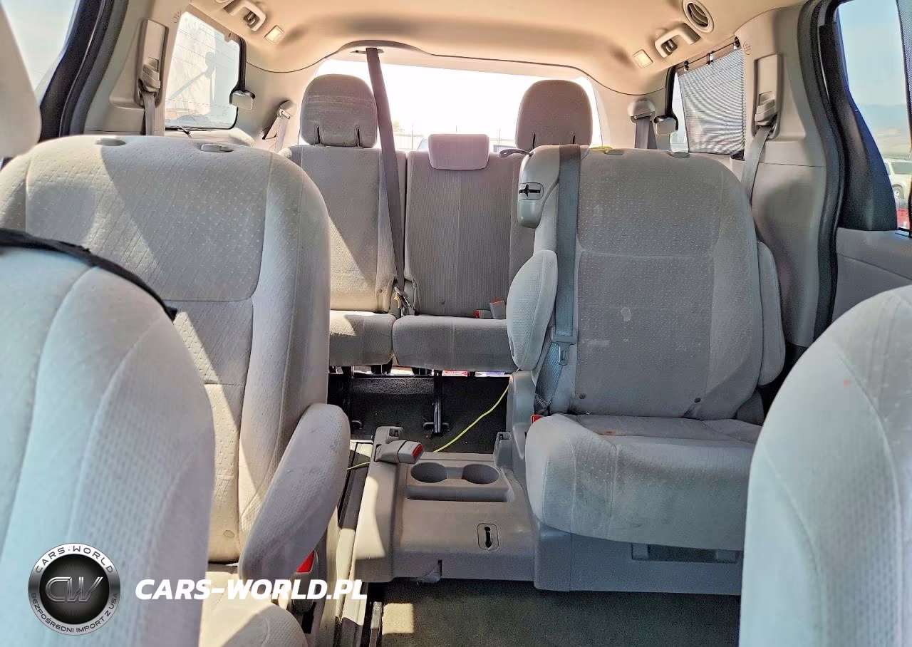 2016 Toyota Sienna Le VIN:5TDKK3DC2GS750578 - 10