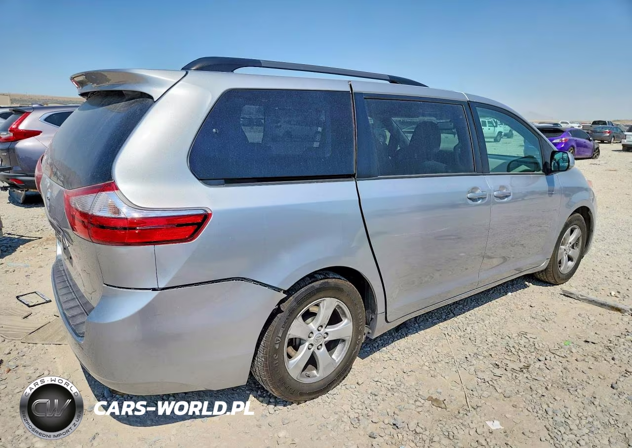 2016 Toyota Sienna Le VIN:5TDKK3DC2GS750578 - 3
