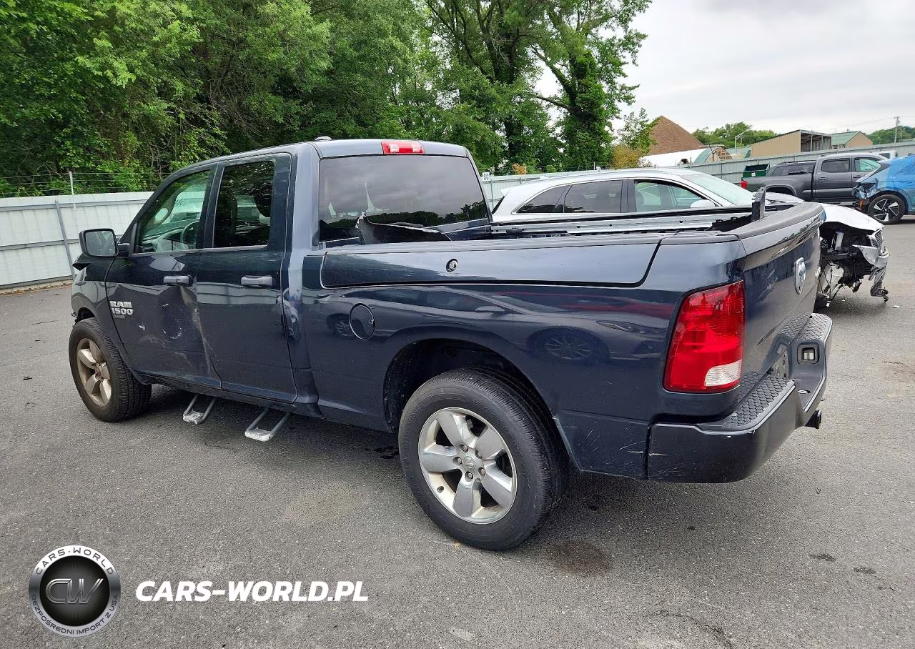2019 Ram 1500 Classic Tradesman VIN:1C6RR7FG5KS705742 - 2