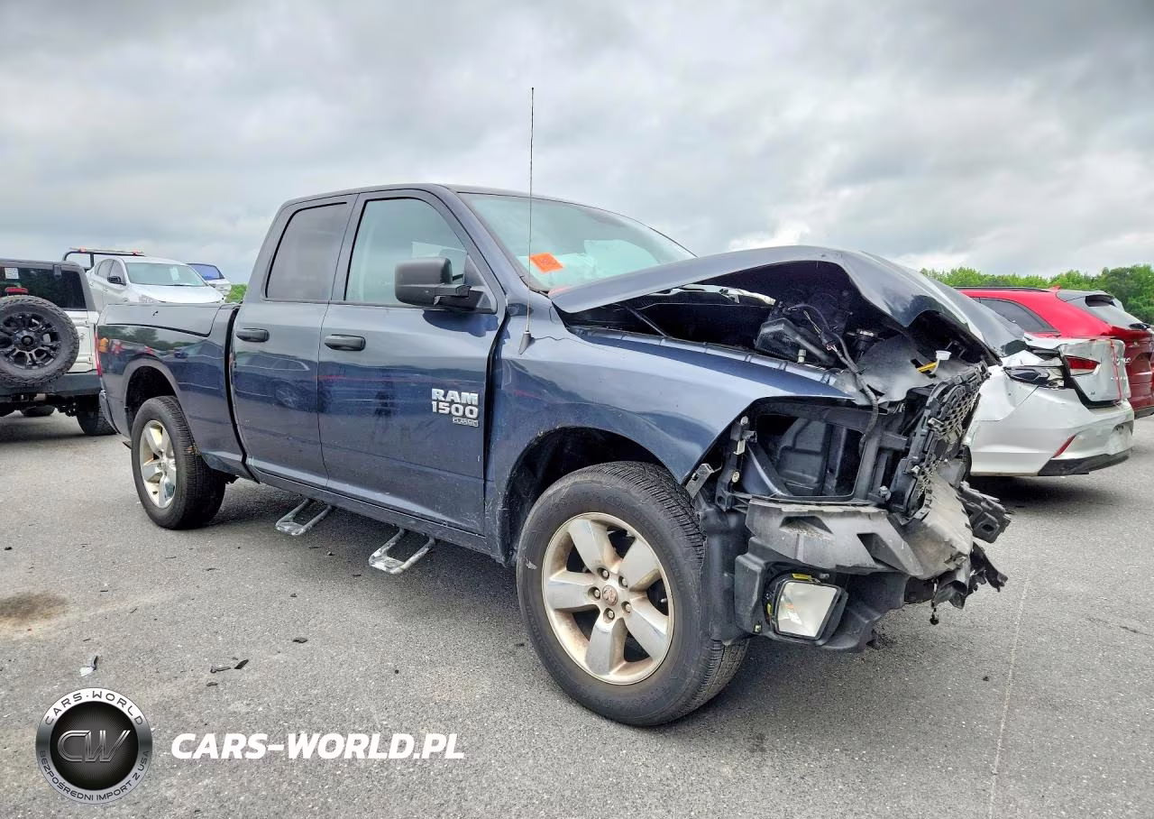 2019 Ram 1500 Classic Tradesman VIN:1C6RR7FG5KS705742 - 4