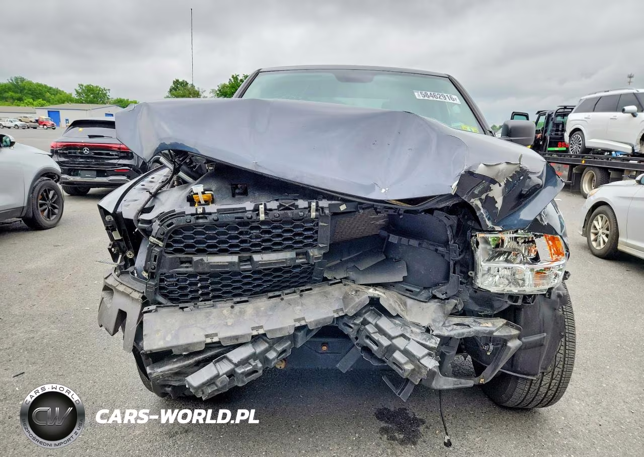 2019 Ram 1500 Classic Tradesman VIN:1C6RR7FG5KS705742 - 5