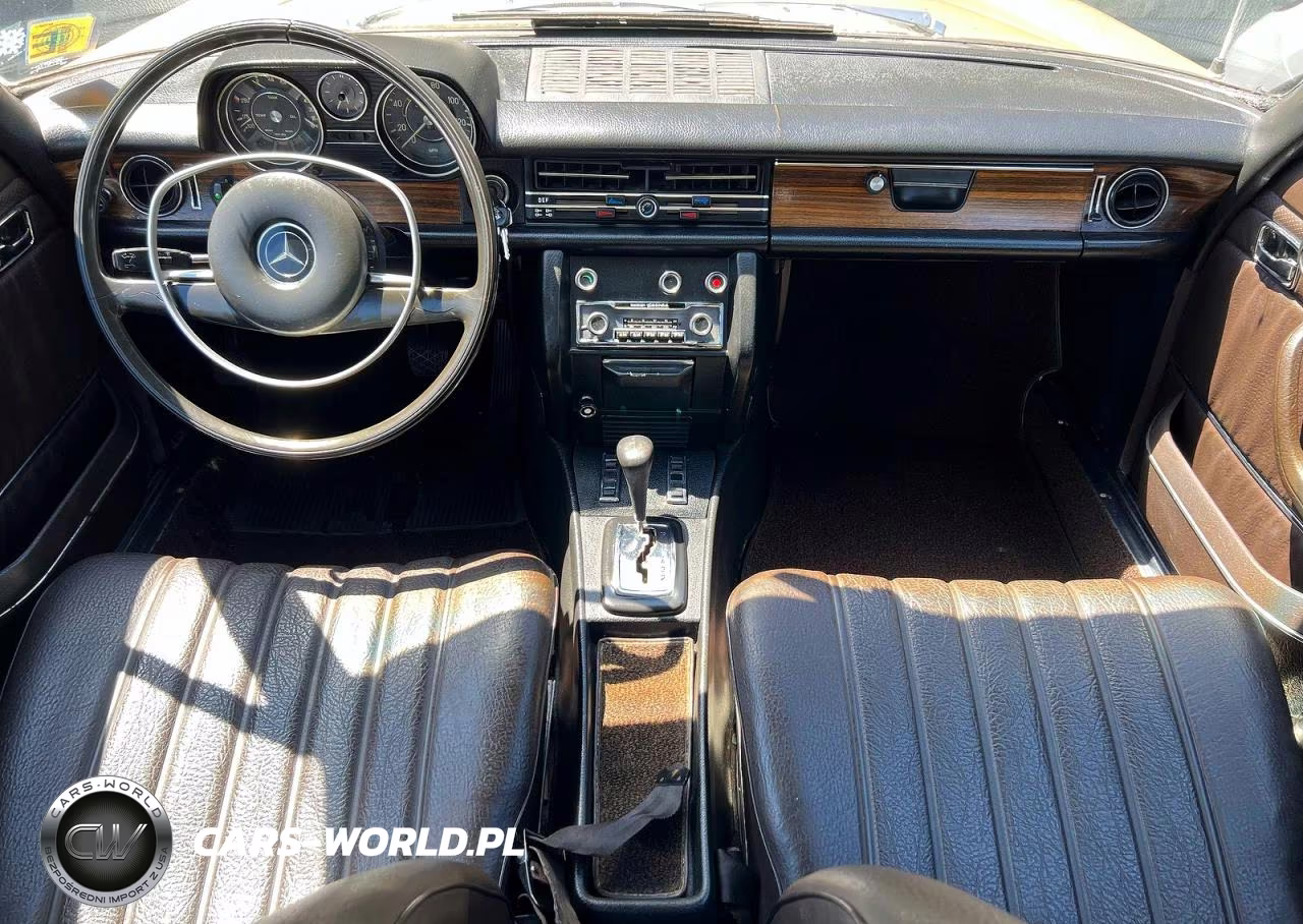 1971 Mercedes-Benz 250C VIN:11402312004243 - 9