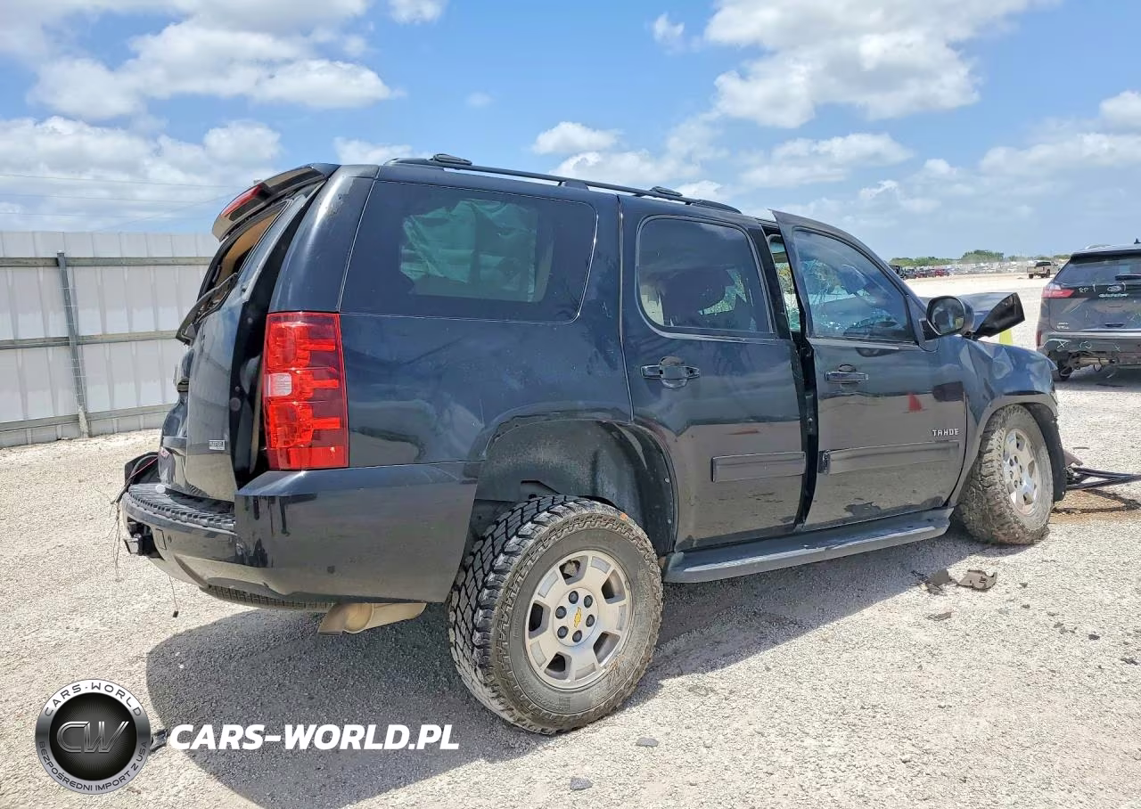 2011 Chevrolet Tahoe C1500 Ls VIN:1GNSCAE08BR390723 - 3