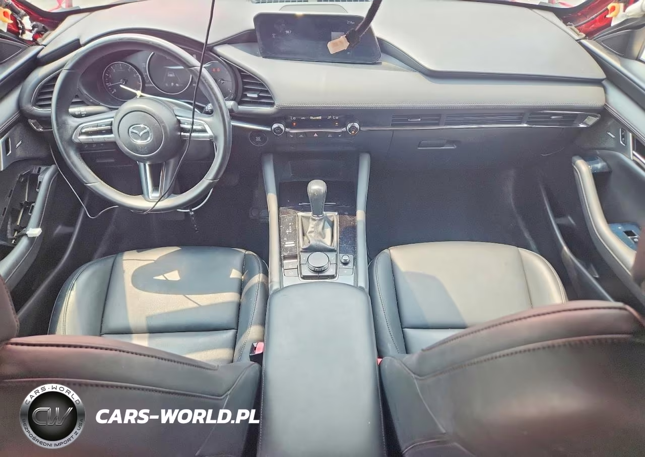 2019 Mazda 3 Preferred VIN:JM1BPAMM6K1120695 - 8