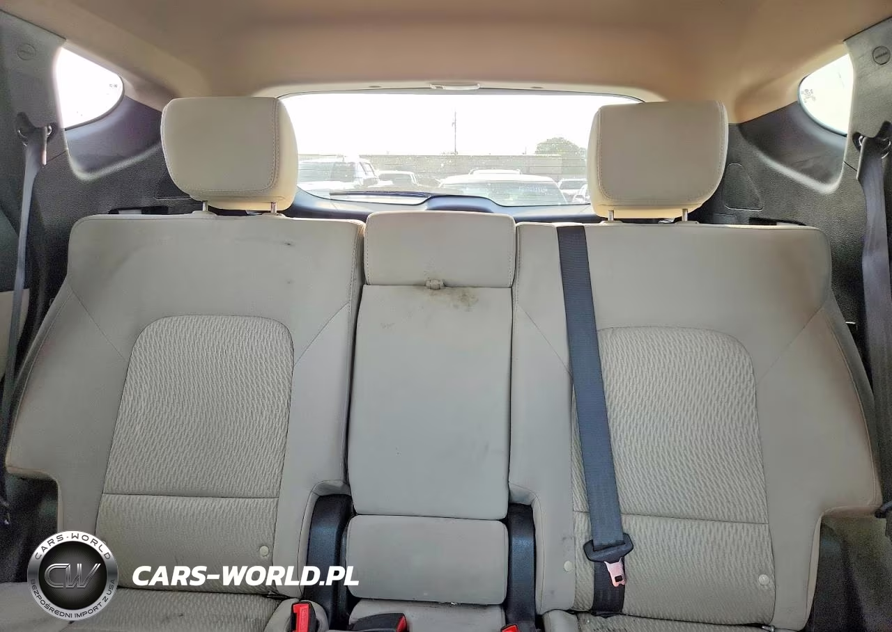 2015 Hyundai Santa Fe Sport 2.4L VIN:5XYZU3LB1FG289242 - 10