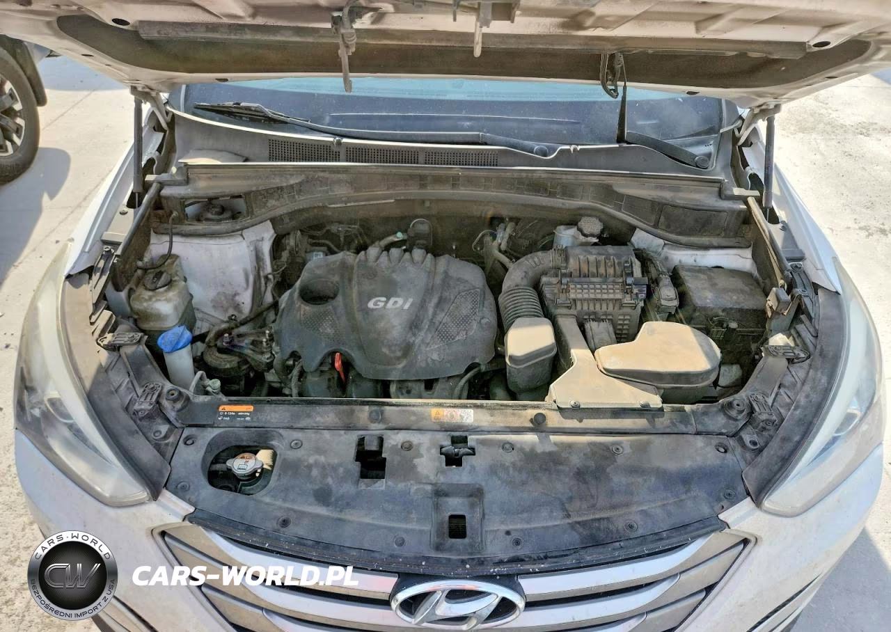 2015 Hyundai Santa Fe Sport 2.4L VIN:5XYZU3LB1FG289242 - 12