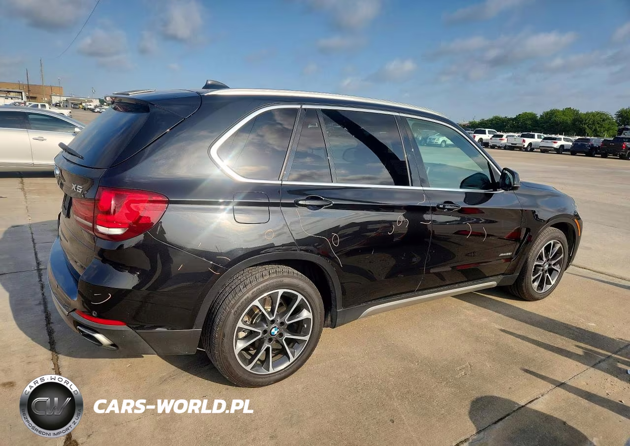 2018 BMW X5 xDrive35I VIN:5UXKR0C59JL076109 - 3