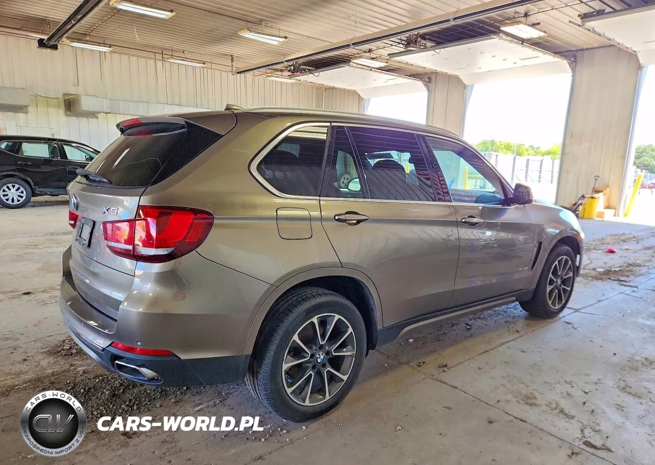 2018 BMW X5 xDrive35I VIN:5UXKR0C52J0X98264 - 3