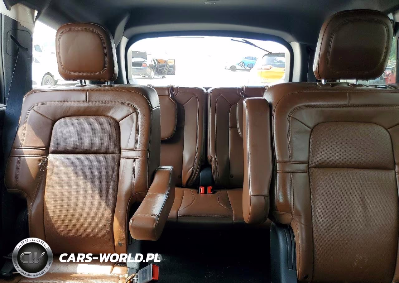 2020 Lincoln Aviator Reserve VIN:5LM5J7XC2LGL10392 - 10