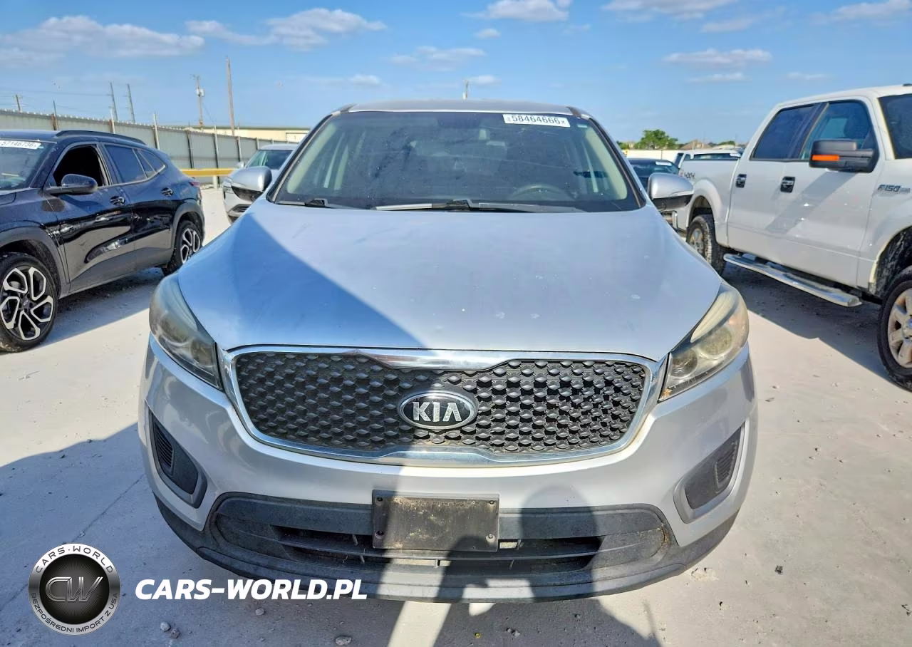 2016 Kia Sorento VIN:5XYPG4A33GG165037 - 5