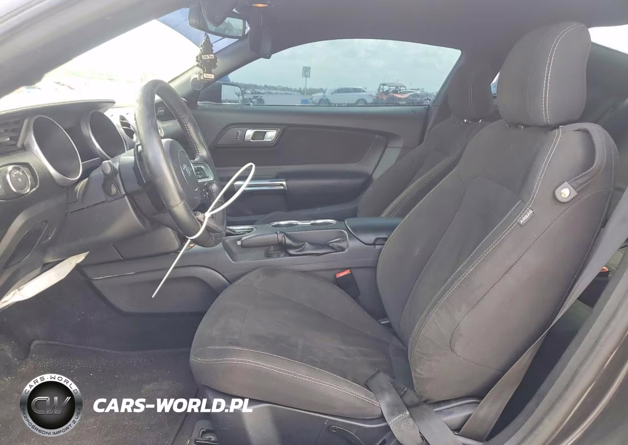 2018 Ford Mustang VIN:1FA6P8TH8J5104087 - 7