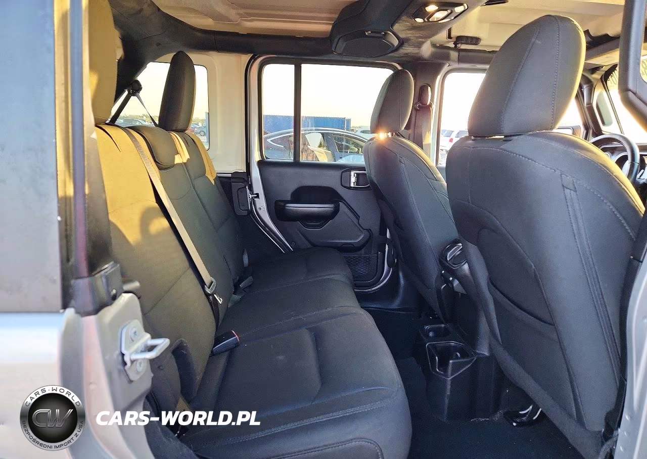 2019 Jeep Wrangler Unlimited Sport VIN:1C4HJXDG4KW516376 - 10