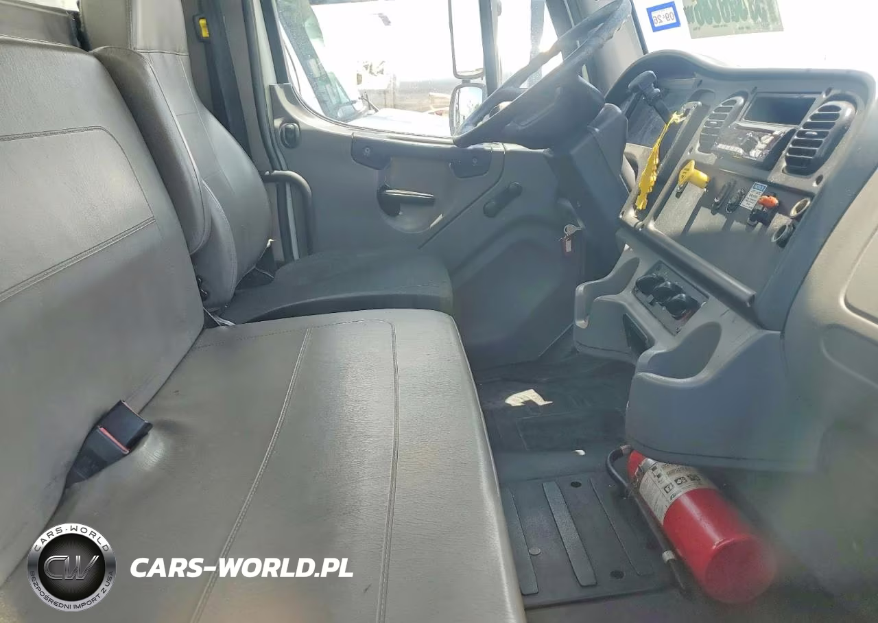 2014 Freightliner Business Class M2 Box Truck VIN:1FVACWDT2EHFW3442 - 5