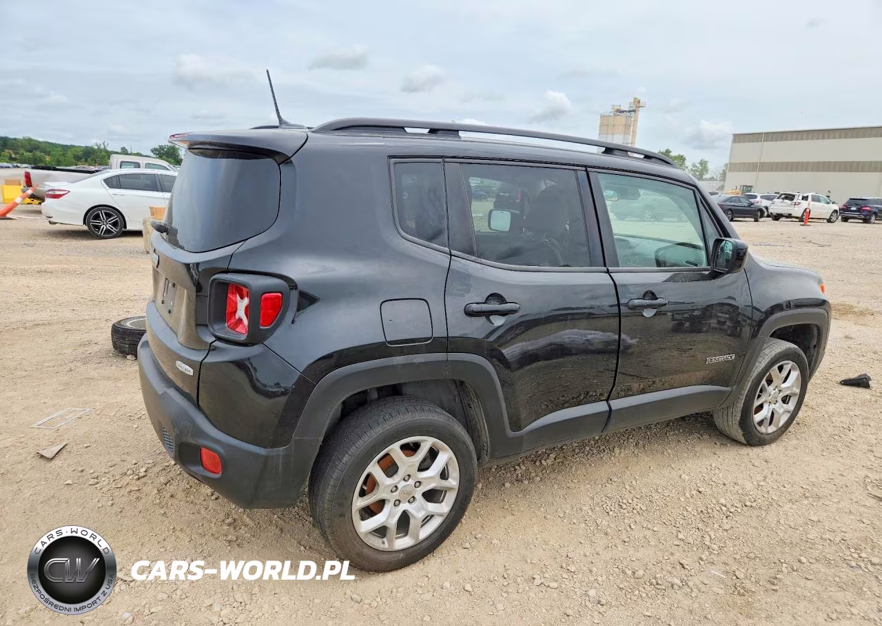 2016 Jeep Renegade Latitude VIN:ZACCJBBT3GPE26041 - 3