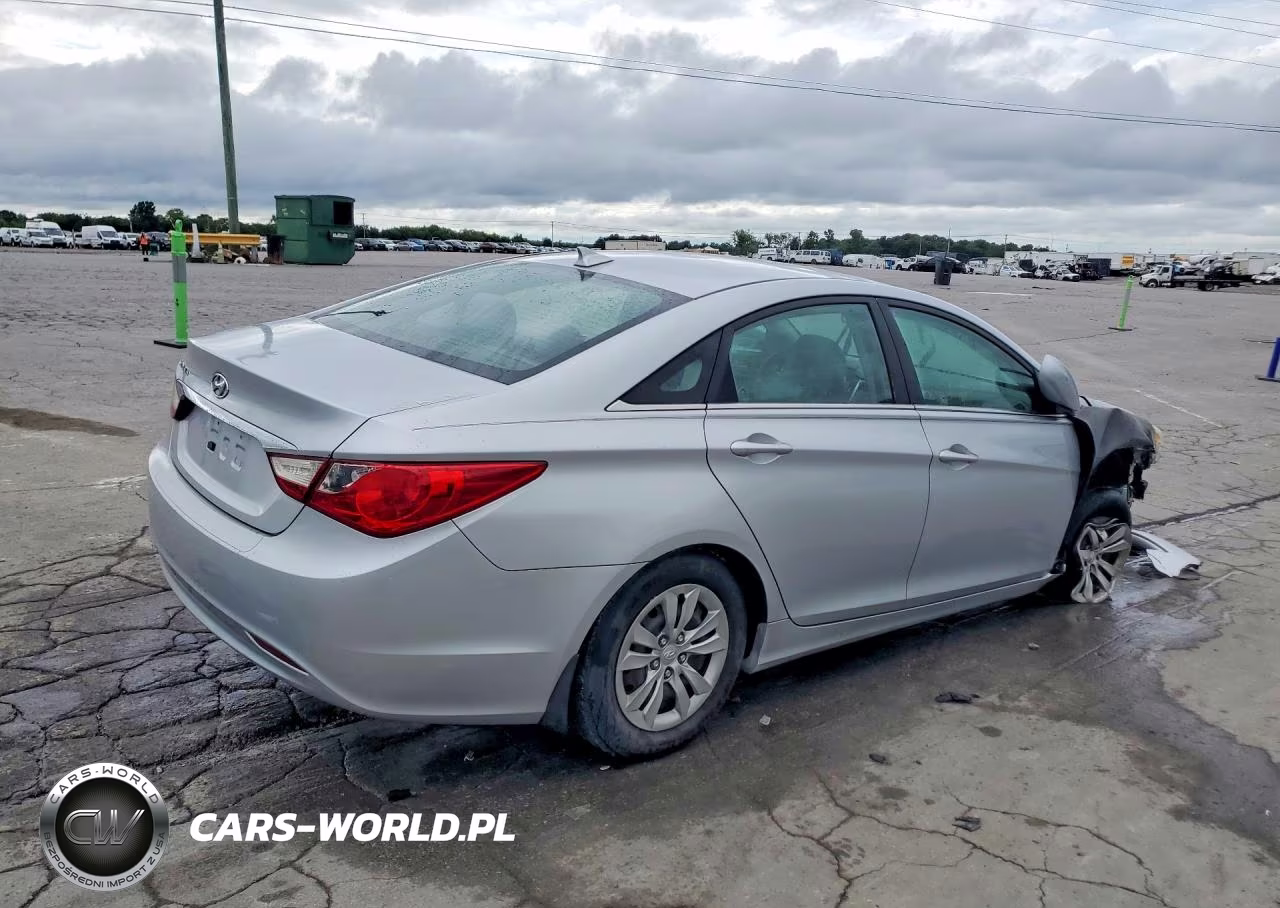 2012 Hyundai Sonata Gls VIN:5NPEB4AC3CH384802 - 3