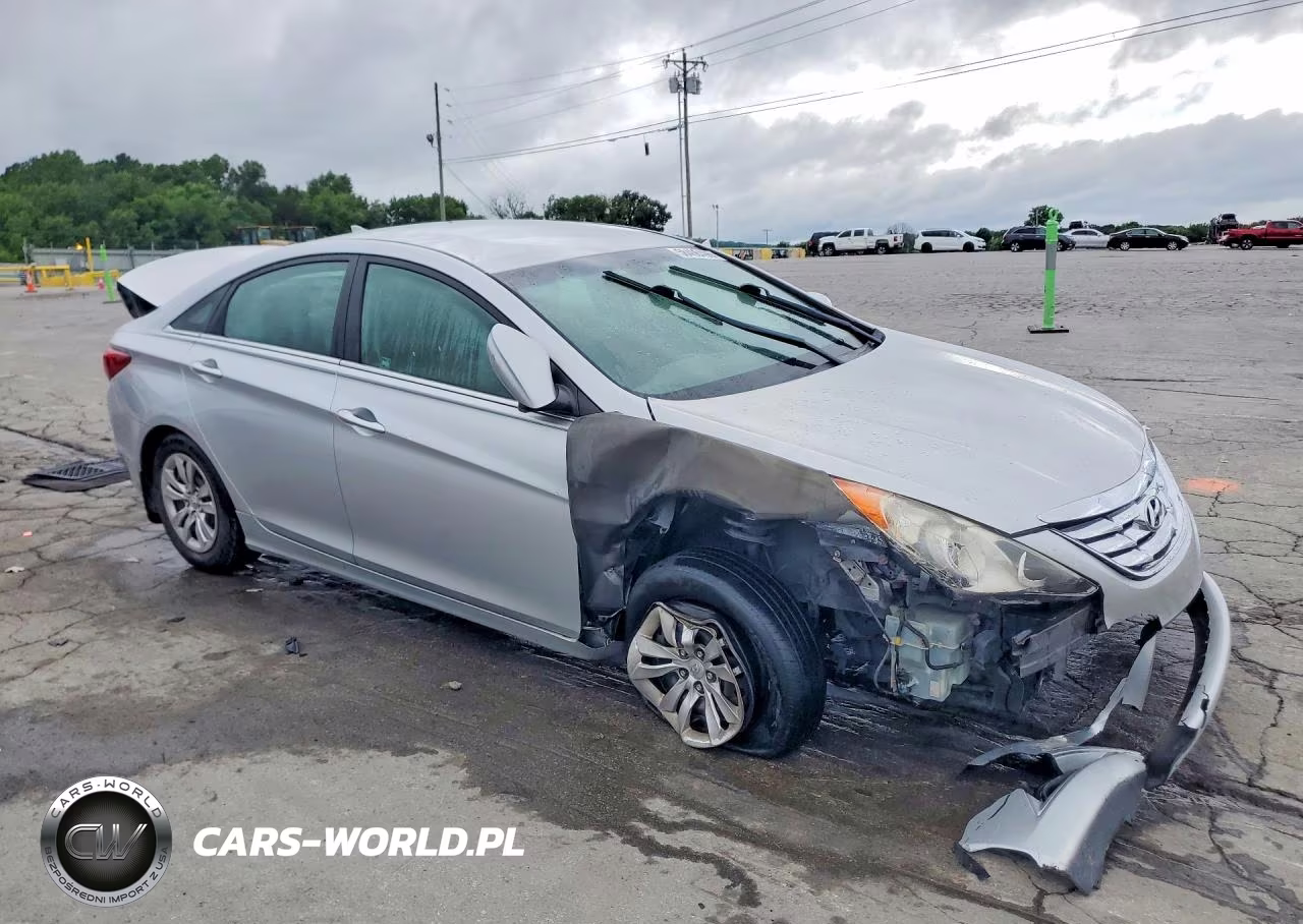 2012 Hyundai Sonata Gls VIN:5NPEB4AC3CH384802 - 4