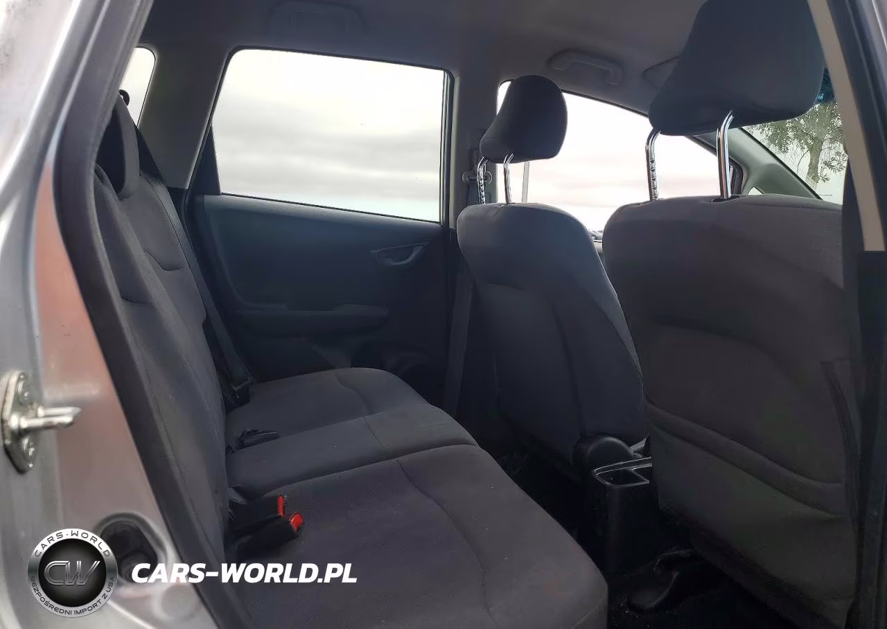2013 Honda Fit VIN:JHMGE8H39DC072959 - 10