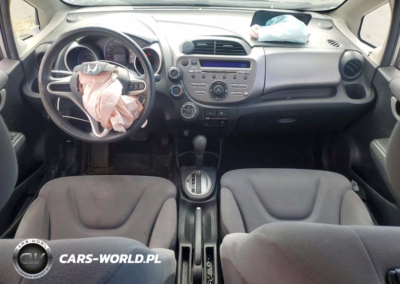 2013 Honda Fit VIN:JHMGE8H39DC072959 - 8