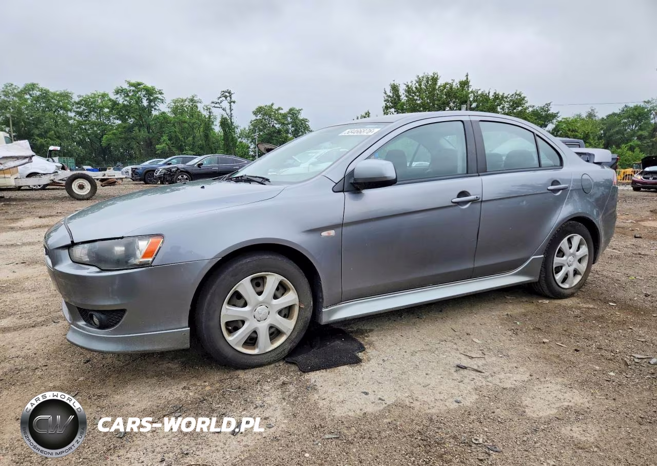 2014 Mitsubishi Lancer Es-Es Sport – zdjęcie 1 z 12