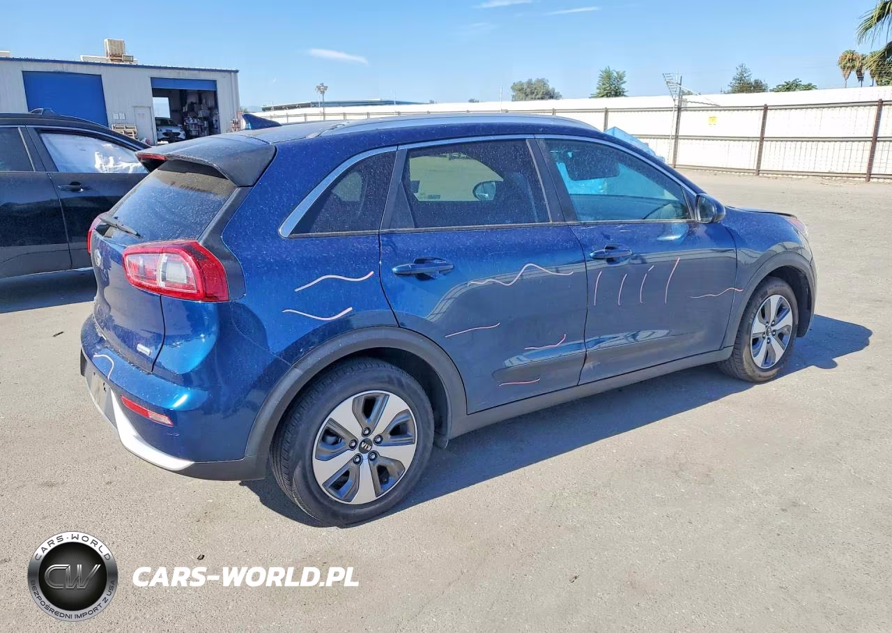 2019 Kia Niro Lx VIN:KNDCB3LC2K5250201 - 3